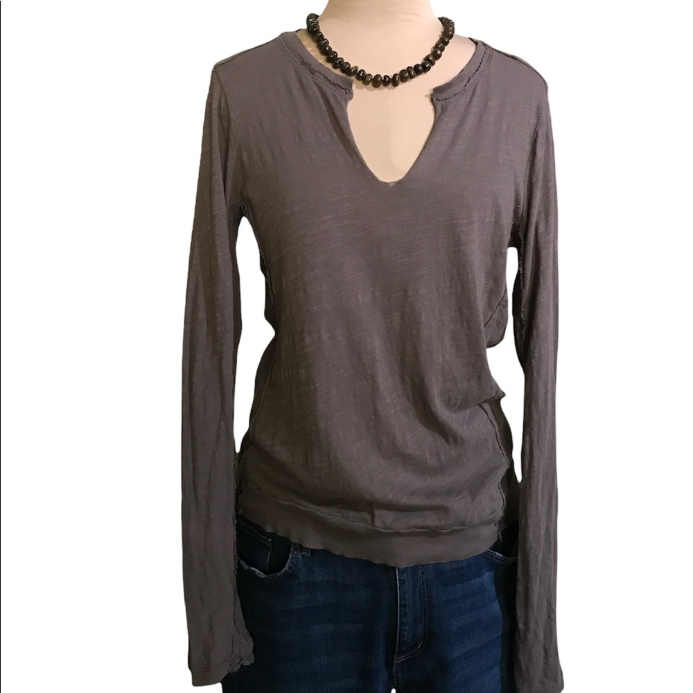 Anthropologie Splendid earthy-brown v-neck long-sleeve lightweight top Medium
